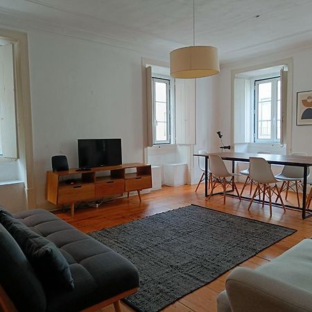 Stunning Apartment Near Chiado Lisabona Exterior foto