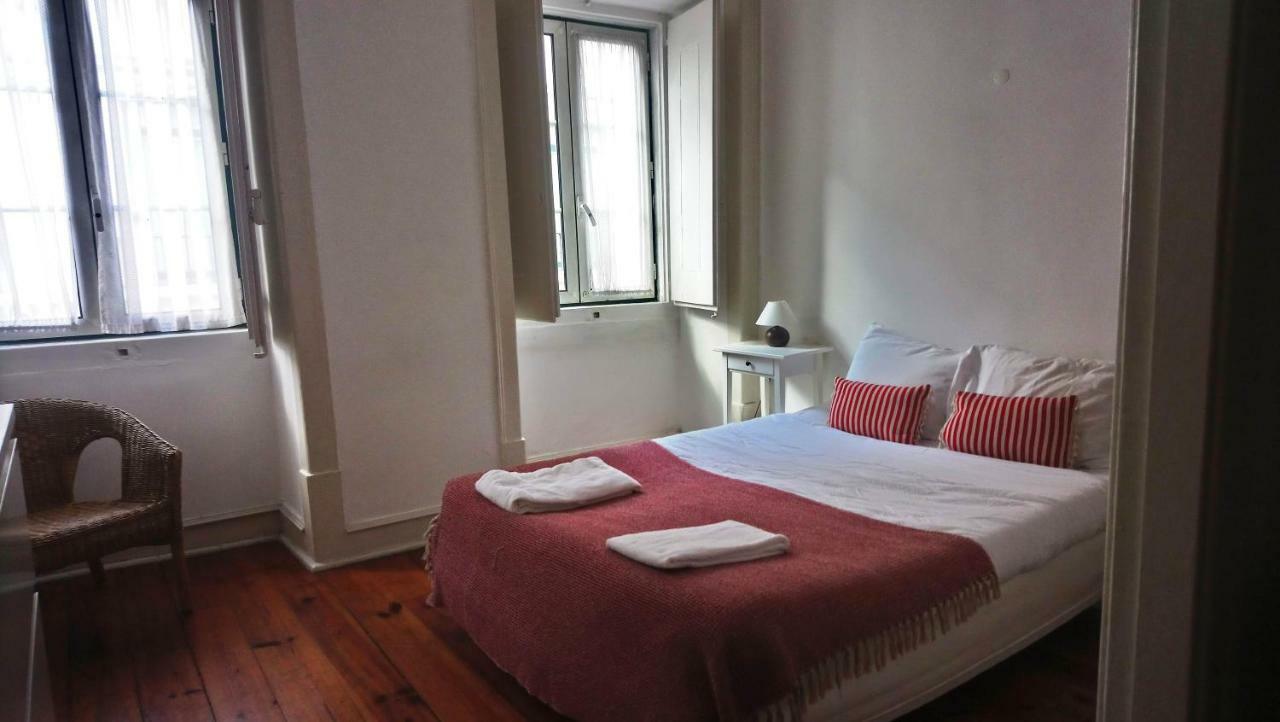 Stunning Apartment Near Chiado Lisabona Exterior foto