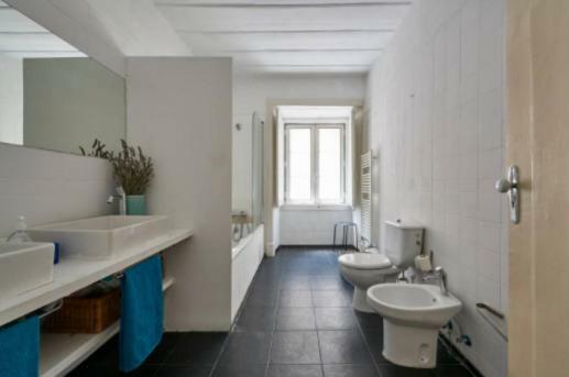 Stunning Apartment Near Chiado Lisabona Exterior foto